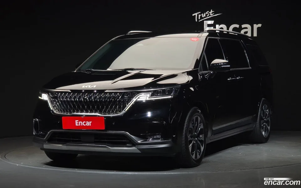 Kia Carnival 9 2022 — photo 1, buy with delivery to Moscow