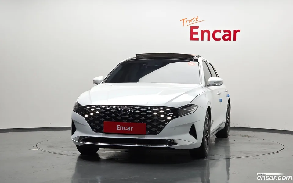 Hyundai Grandeur IG 3.0 LPi () 2022 — thumbnail 3