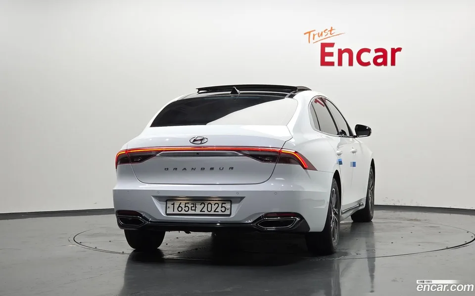 Hyundai Grandeur IG 3.0 LPi () 2022 — thumbnail 4