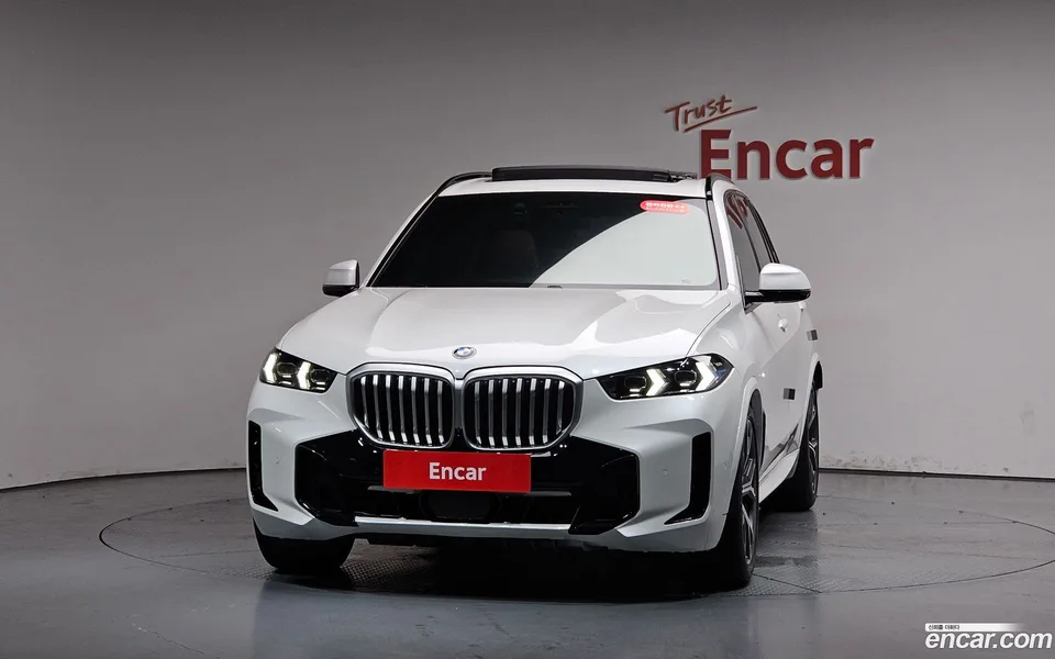 BMW X5 xDrive 40i M 2025 — thumbnail 3