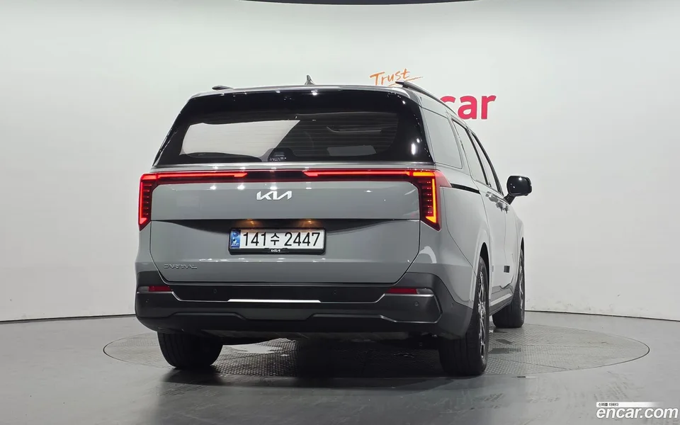Kia Carnival 7 2024 — thumbnail 4