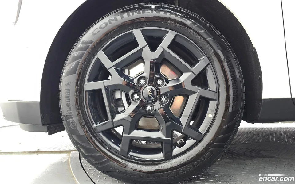 Kia Carnival HEV 9 X Line 2026 — thumbnail 2