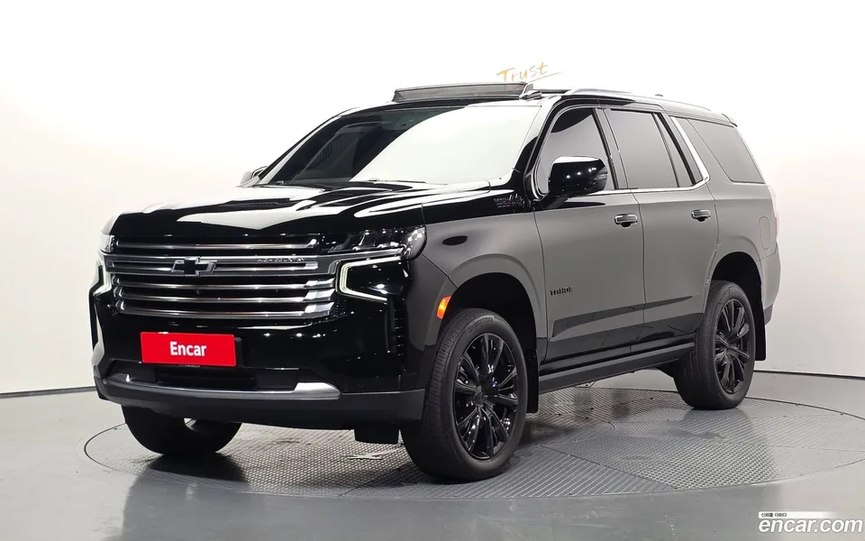 Chevrolet Tahoe 6.2 4WD 2022 — photo 1, buy with delivery to Moscow