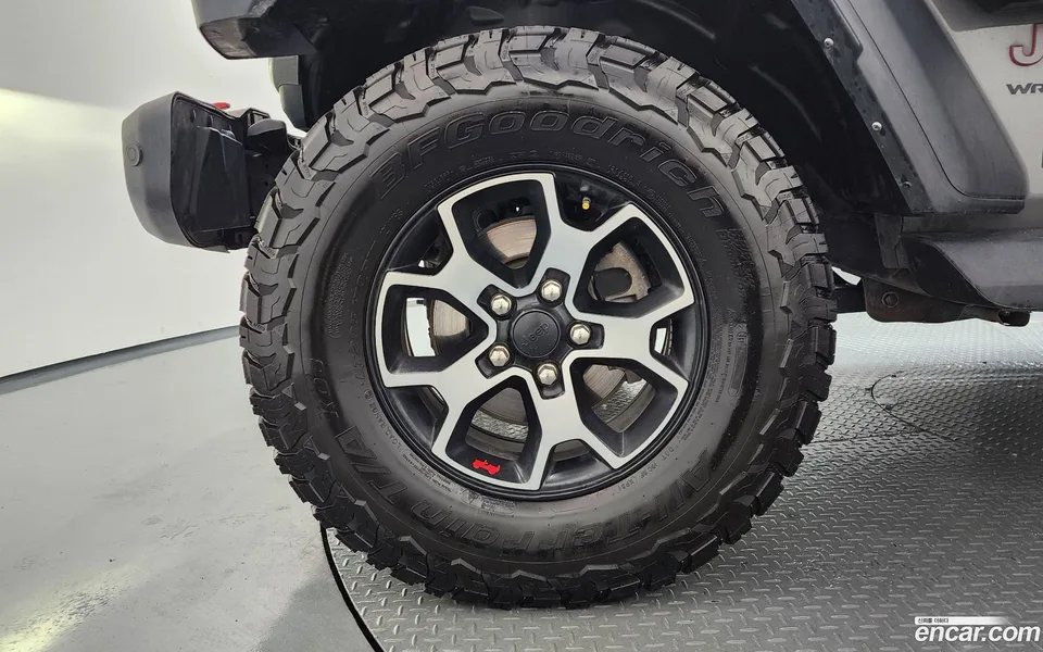 Jeep Wrangler 2.0 4 2023 — миниатюра 2