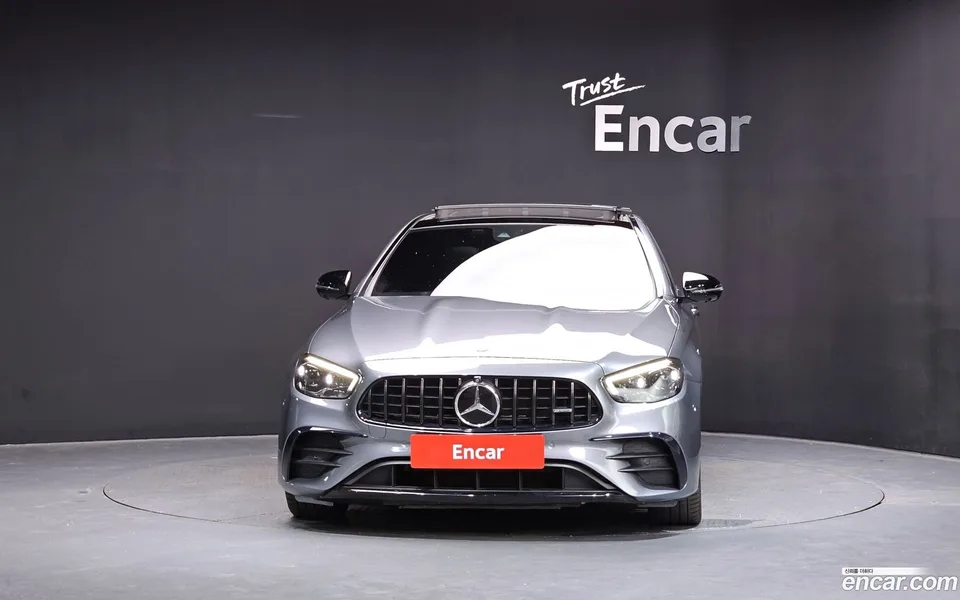 Mercedes-Benz E-Class E53 AMG 4MATIC+ 2022 — thumbnail 3