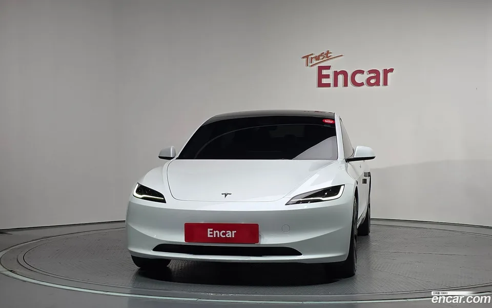 Tesla Model 3 AWD 2024 — thumbnail 3