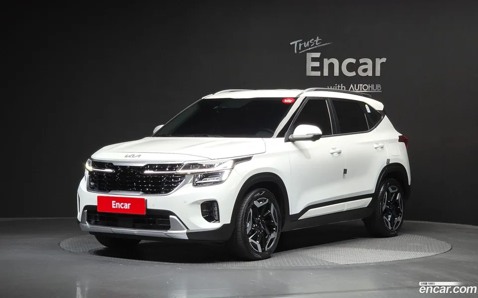 Kia Seltos 1.6 2WD 2024 — photo 1, buy with delivery to Moscow