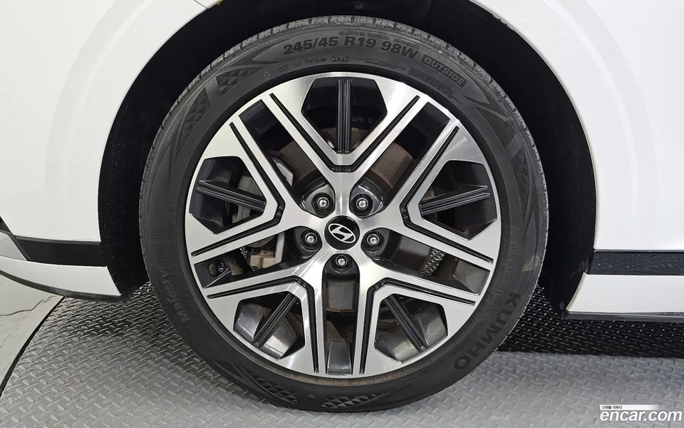Hyundai Grandeur 3.5 LPG 2WD 2023 — thumbnail 5