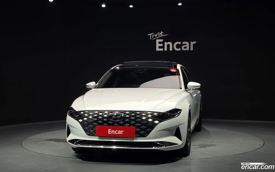 Hyundai Grandeur IG Hybrid 2022 — thumbnail 3
