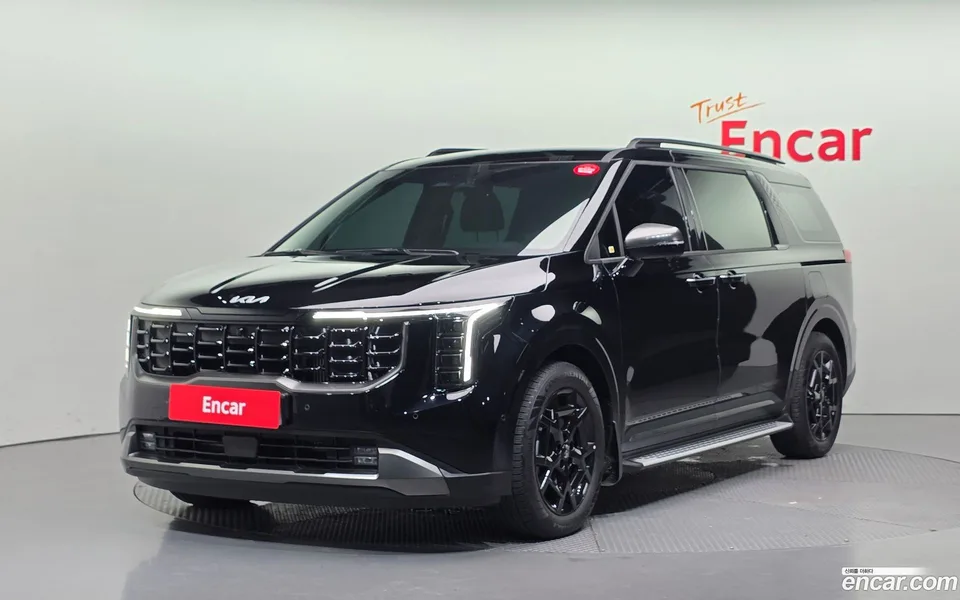 Kia Carnival HEV 9 2025 — photo 1, buy with delivery to Moscow