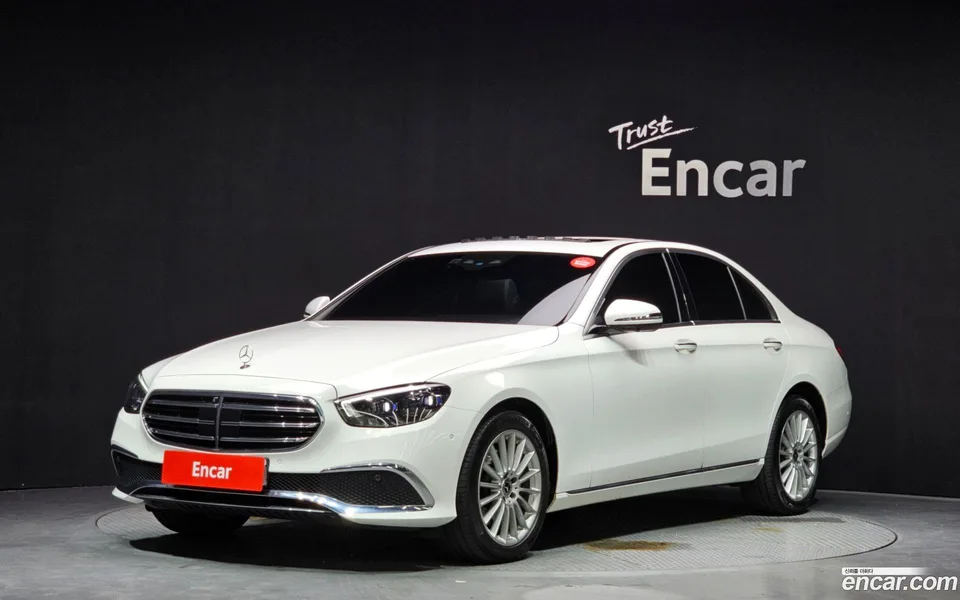 Mercedes-Benz E-Class E250 2023 — photo 1, buy with delivery to Moscow