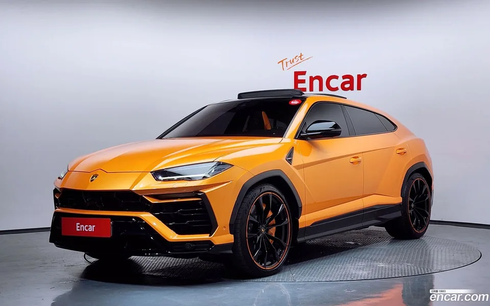Lamborghini Urus 4.0 V8 2022 — photo 1, buy with delivery to Moscow