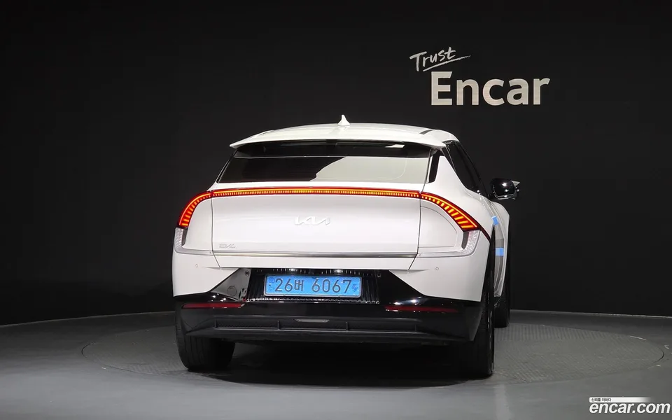 Kia EV6 2024 — thumbnail 4