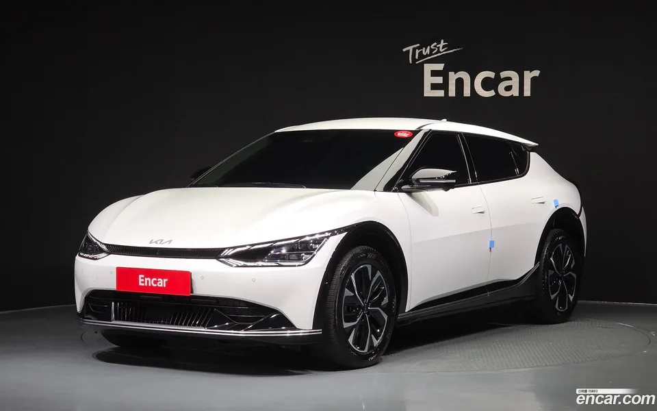 Kia EV6 2024 — photo 1, buy with delivery to Moscow