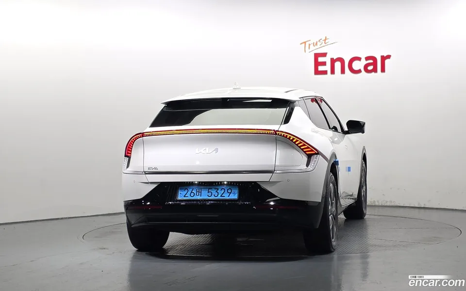 Kia EV6 2024 — thumbnail 4