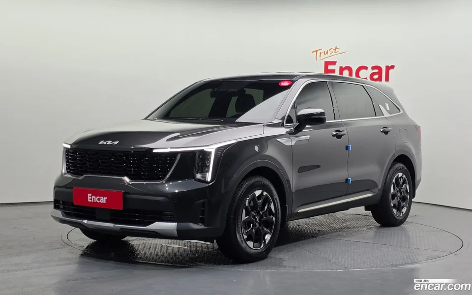 Kia Sorento 2.5T 2WD 2024 — фото 1, купить с доставкой в Москву