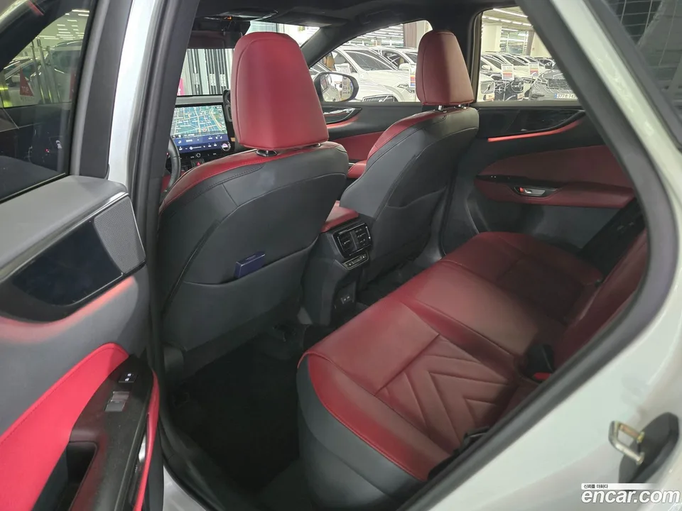 Lexus NX 350h 2025 — thumbnail 4
