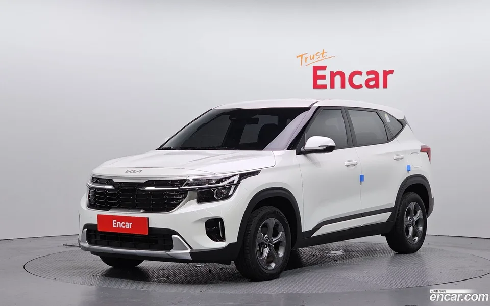 Kia Seltos 2.0 2WD 2024 — photo 1, buy with delivery to Moscow