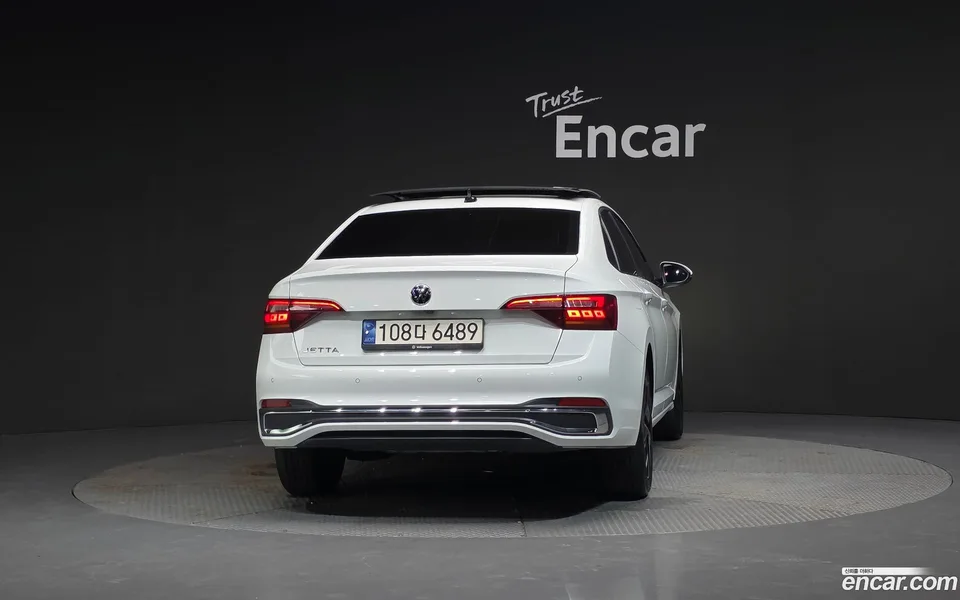Volkswagen Jetta 1.5 TSI 2023 — thumbnail 4