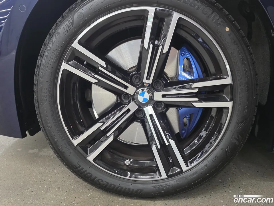 BMW 3 Series 320i M 2025 — миниатюра 2