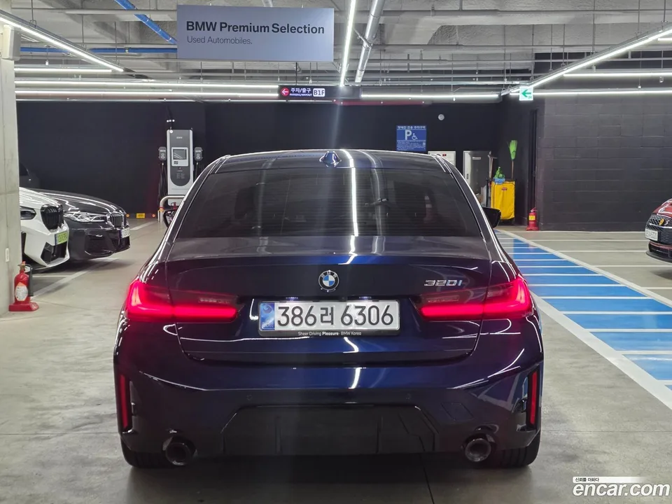 BMW 3 Series 320i M 2025 — миниатюра 4