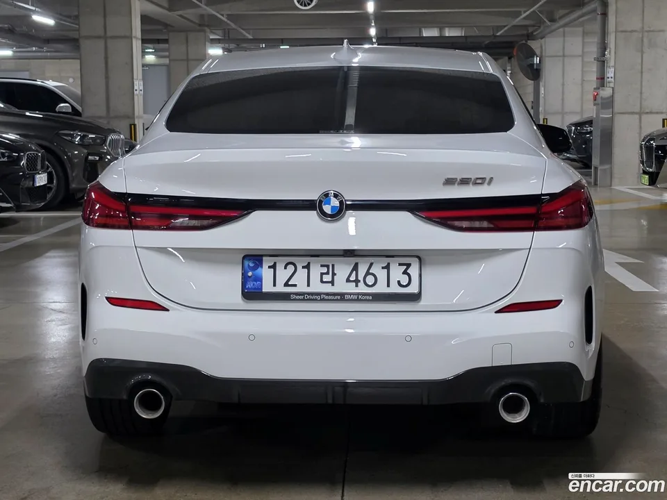 BMW 2 Series Gran Coupe 220i M 2023 — thumbnail 4