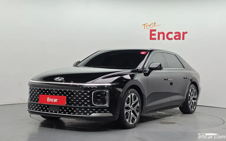 Hyundai Grandeur 2.5 2WD 2023 — photo 1, buy with delivery to Moscow