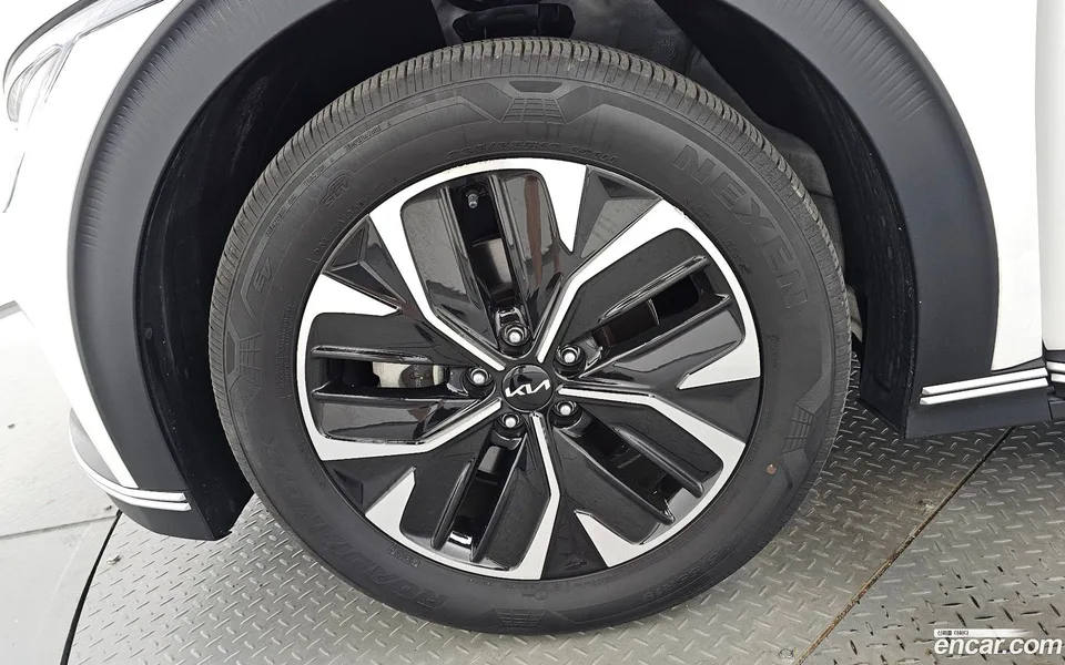 Kia EV6 2024 — thumbnail 5