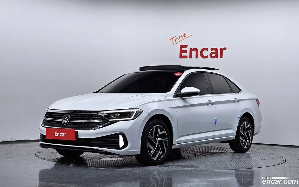 Volkswagen Jetta 1.5 TSI 2024 — photo 1, buy with delivery to Moscow