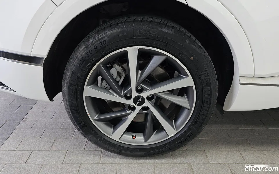 Genesis GV80 2.5T AWD 2023 — thumbnail 2