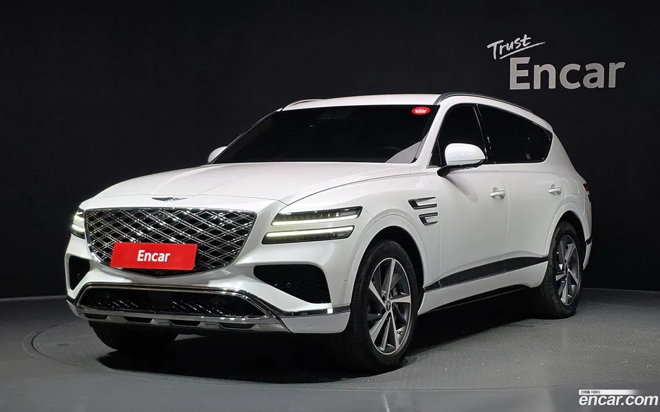 Genesis GV80 2.5T AWD 2023 — photo 1, buy with delivery to Moscow
