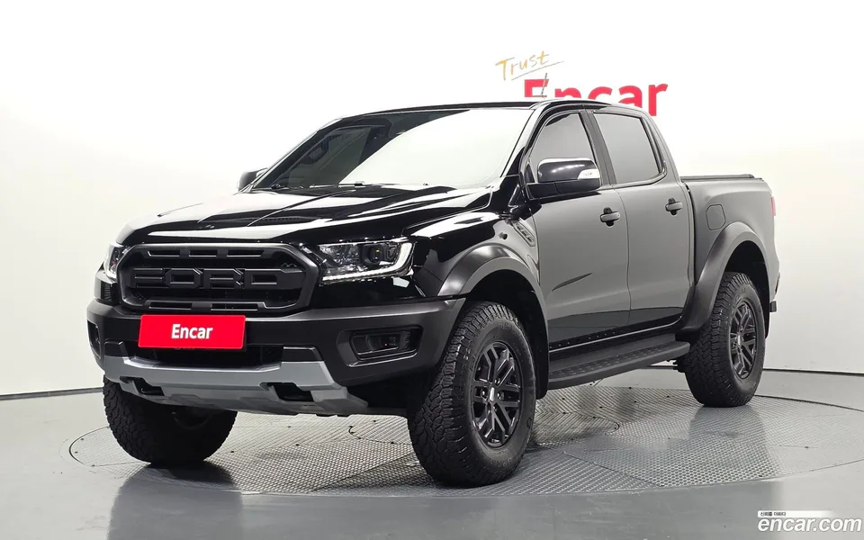 Ford Ranger 2.0 2022 — photo 1, buy with delivery to Moscow
