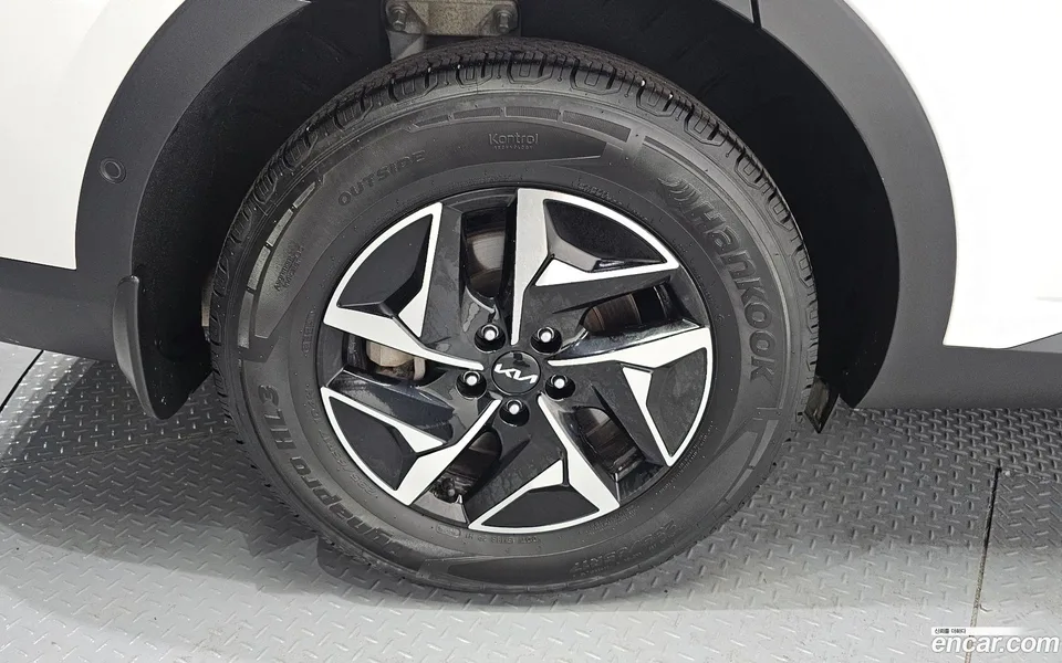 Kia Sorento HEV 1.6 2WD 2023 — thumbnail 2