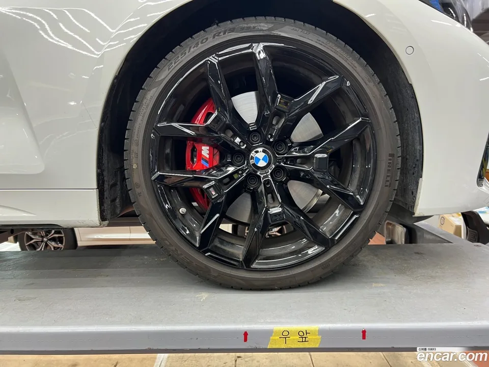 BMW 4 Series 420i M 2026 — thumbnail 2