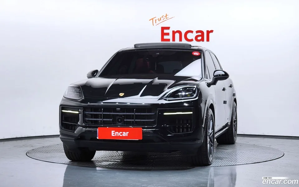 Porsche Cayenne 3.0 2024 — thumbnail 3