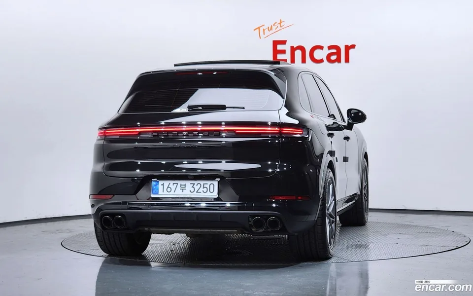 Porsche Cayenne 3.0 2024 — thumbnail 4