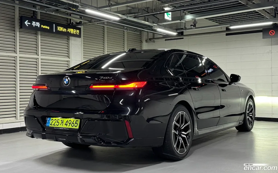 BMW 7 Series 740d xDrive M 2025 — thumbnail 3