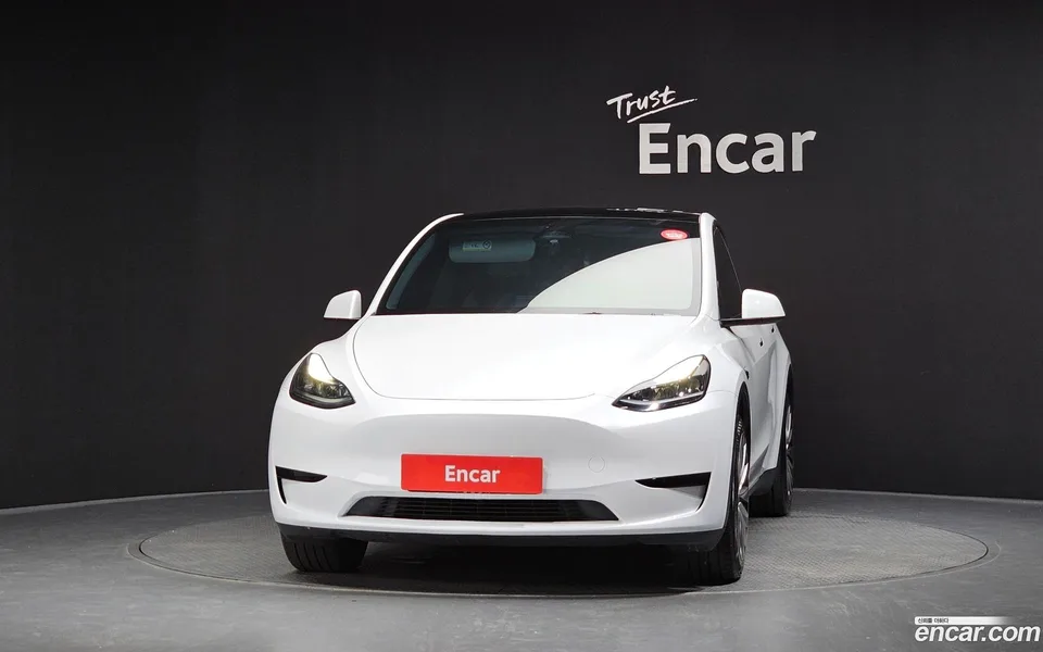 Tesla Model Y RWD 2024 — миниатюра 3