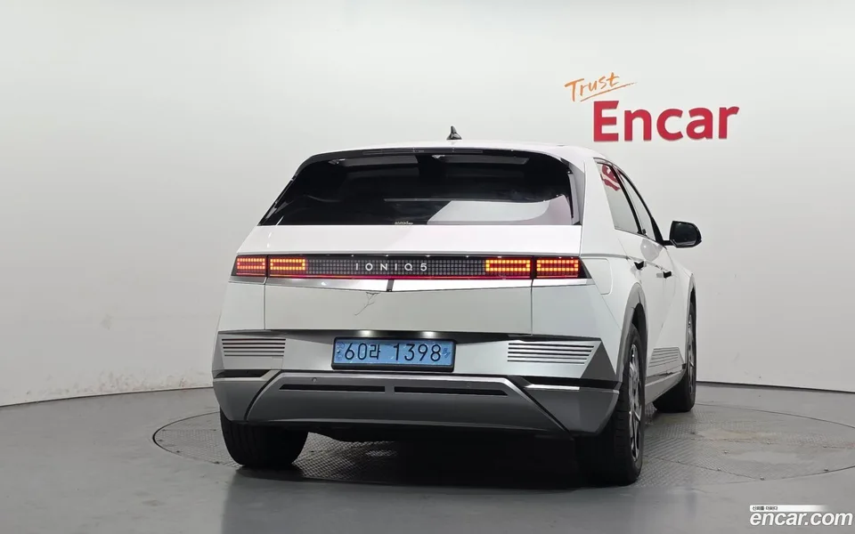 Hyundai Ioniq 5 2024 — thumbnail 4