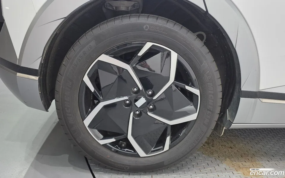 Hyundai Ioniq 5 2024 — thumbnail 5