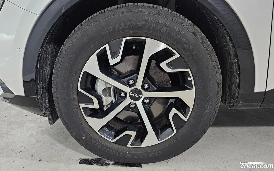 Kia Sportage Hybrid 2WD 2023 — thumbnail 2