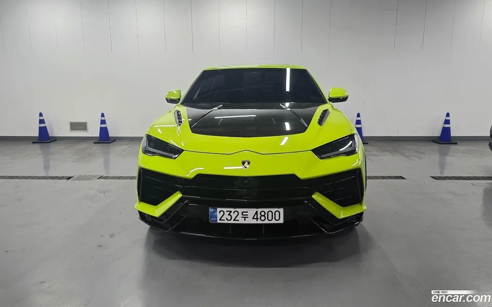 Lamborghini Urus 4.0 V8 2024 — photo 1, buy with delivery to Moscow
