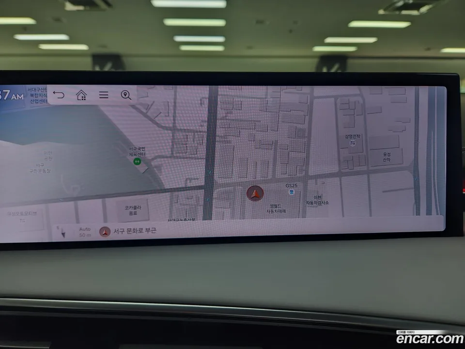 Genesis GV70 2.5T 2WD 2026 — thumbnail 2