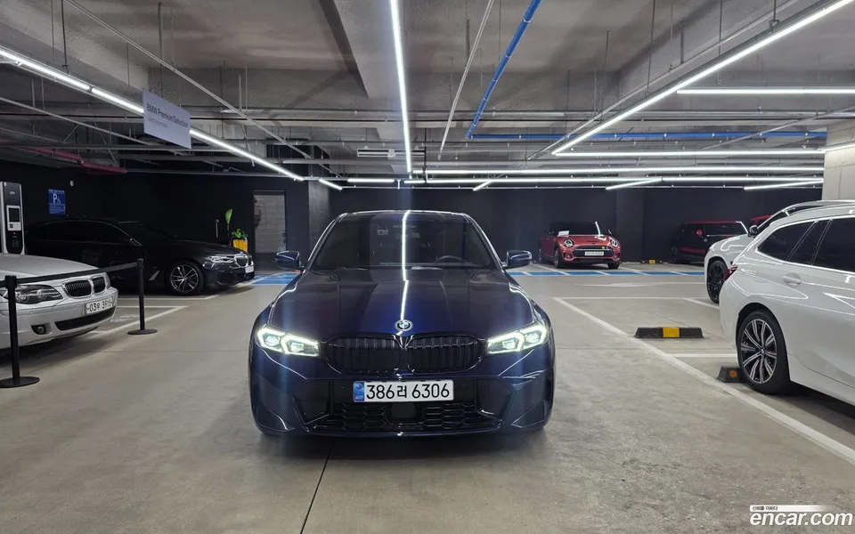 BMW 3 Series 320i M 2025 — thumbnail 3