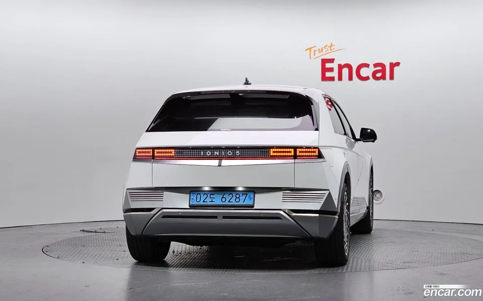 Hyundai Ioniq 5 2024 — thumbnail 4