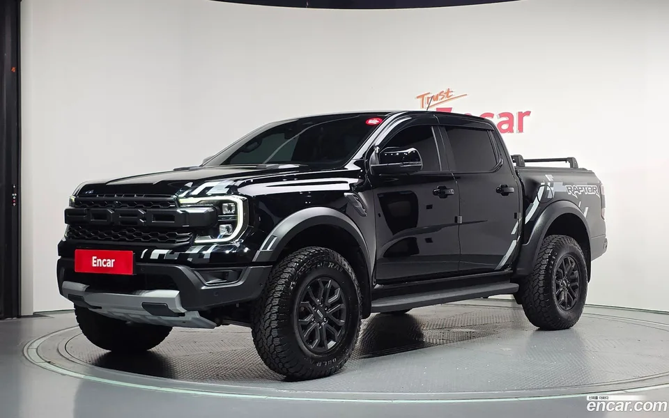 Ford Ranger 2.0 2023 — photo 1, buy with delivery to Moscow
