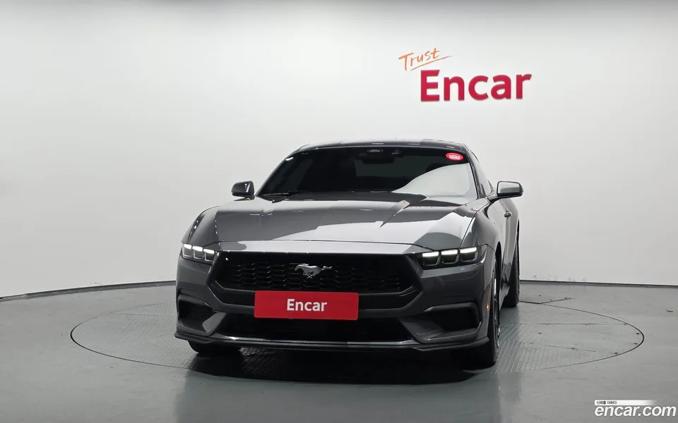 Ford Mustang 2.3 2024 — миниатюра 3