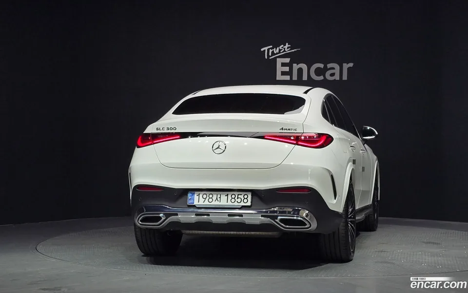 Mercedes-Benz GLC-Class GLC300 4MATIC 2024 — thumbnail 4
