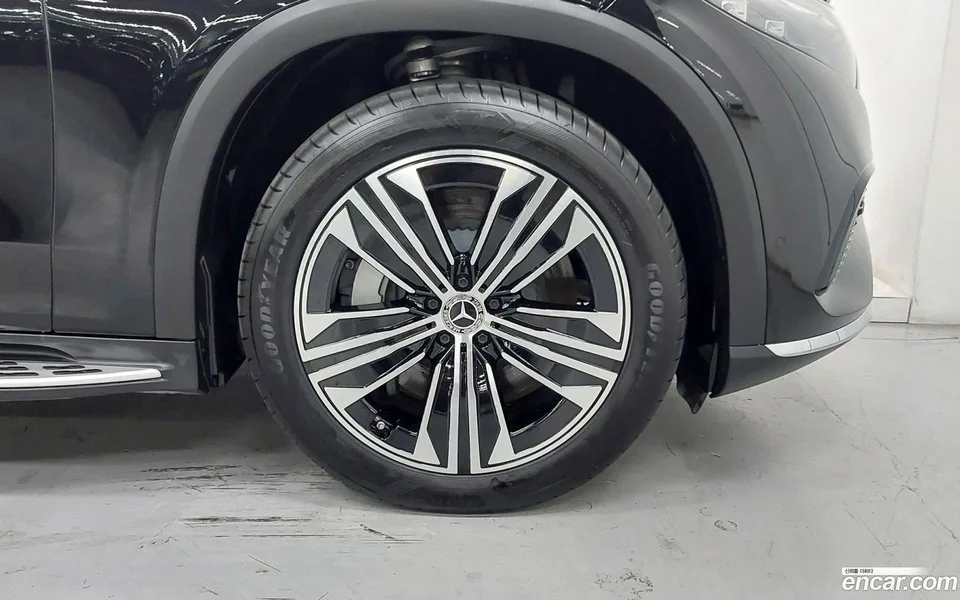 Mercedes-Benz EQS SUV EQS450 4MATIC 2025 — thumbnail 2