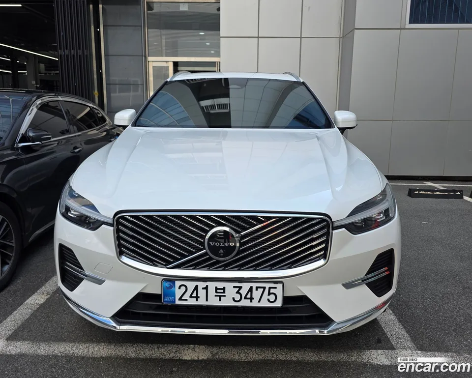 Volvo XC60 B5 2025 — thumbnail 3